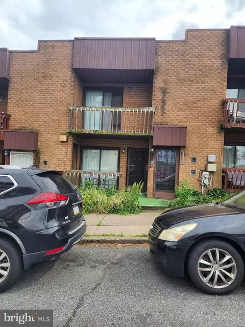 2534 Faunce St, Philadelphia, PA 19152