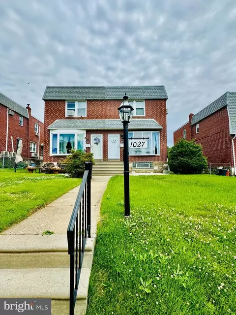 1027 Loney St, Philadelphia, PA 19111