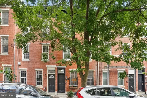 723 S 17th St #A, Philadelphia, PA 19146