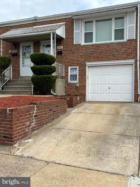 3535 Oakhill Rd, Philadelphia, PA 19154