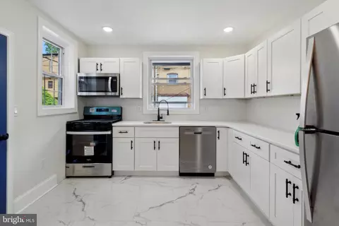 6453 Morris Park Rd, Philadelphia, PA 19151