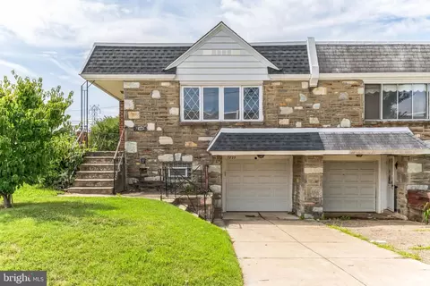7823 Anita Dr, Philadelphia, PA 19111