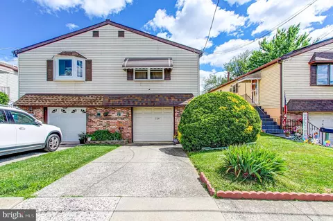 739 Brighton St, Philadelphia, PA 19111