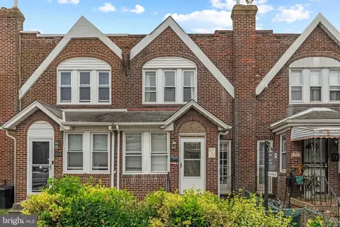 211 Pensdale St, Philadelphia, PA 19128