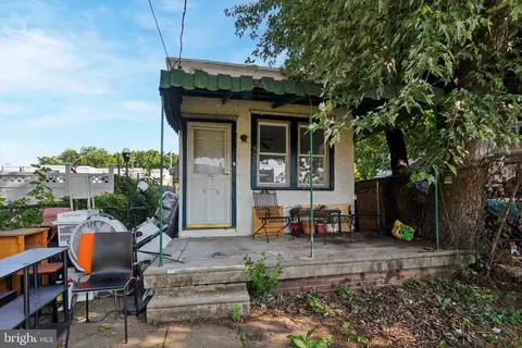 5220 Jackson St, Philadelphia, PA 19124
