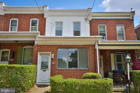 421 Hermitage St, Philadelphia, PA 19128