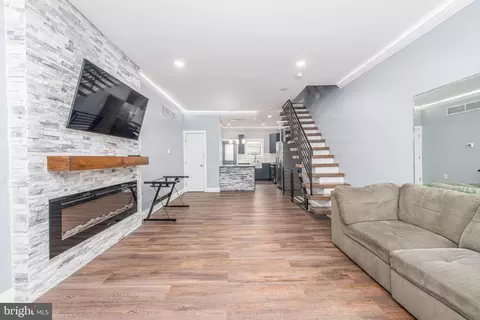 2413 S Carlisle St, Philadelphia, PA 19145