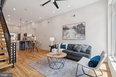 1821 Mcclellan St, Philadelphia, PA 19145