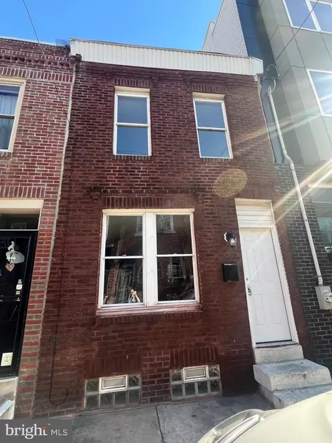 2242 Cross St, Philadelphia, PA 19146