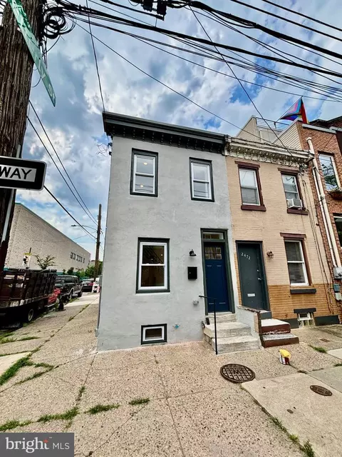 2470 Coral St, Philadelphia, PA 19125