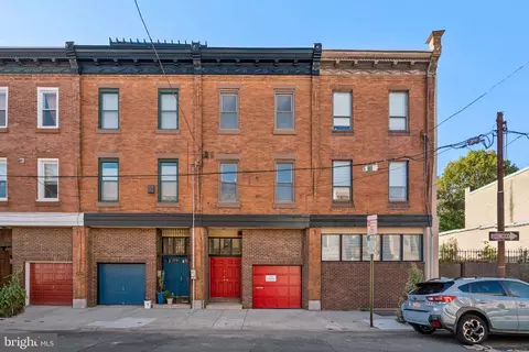 774 S 5th St, Philadelphia, PA 19147