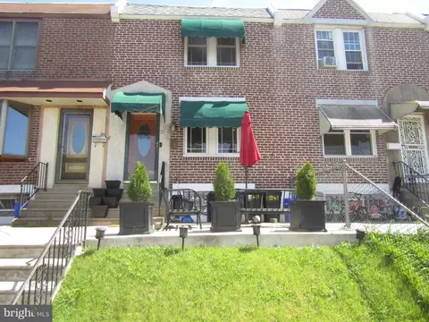 2547 S 75th St, Philadelphia, PA 19153