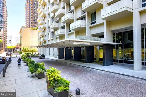 604 S 36 S Washington Sq #2615, Philadelphia, PA 19106