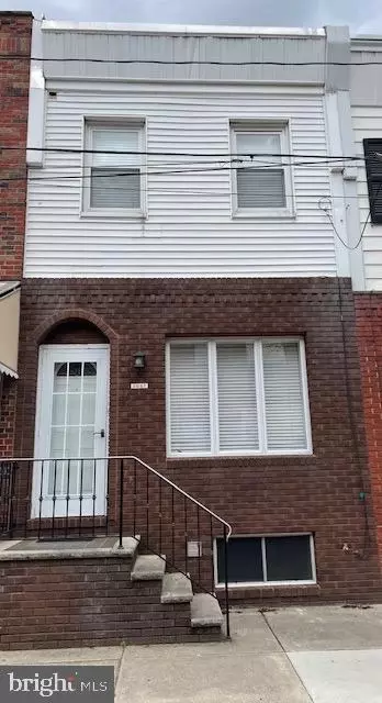 2647 S Chadwick St, Philadelphia, PA 19145