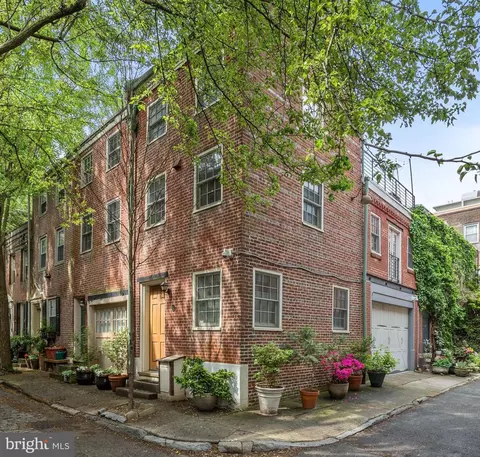 230-232 S Hutchinson St, Philadelphia, PA 19107