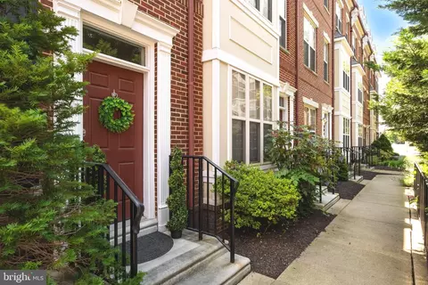 307 Governors Ct, Philadelphia, PA 19146