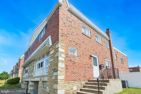 2237 Hoffnagle St, Philadelphia, PA 19152