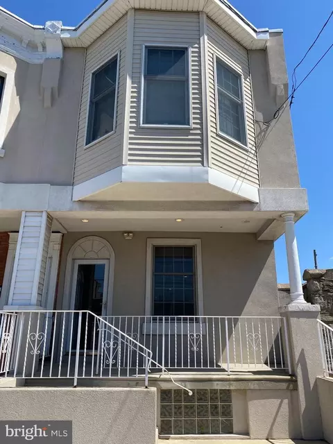 317 Jackson St, Philadelphia, PA 19148