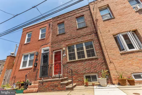 1105 Latona St, Philadelphia, PA 19147