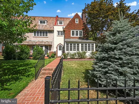 33 E Willow Grove Ave, Philadelphia, PA 19118