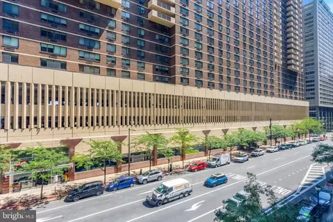 1900-34 John F Kennedy Blvd #409, Philadelphia, PA 19103