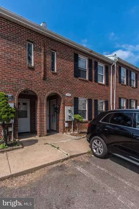 2782 Willits Rd, Philadelphia, PA 19136