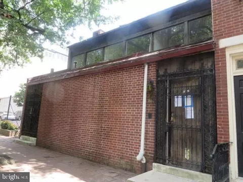 319-21 3rd St S, Philadelphia, PA 19106