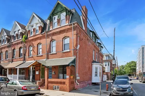 4401 Sansom St, Philadelphia, PA 19104