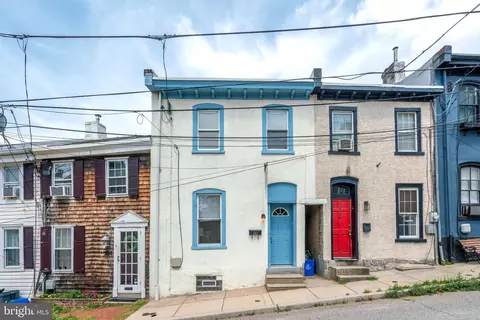 306 Carson St, Philadelphia, PA 19128