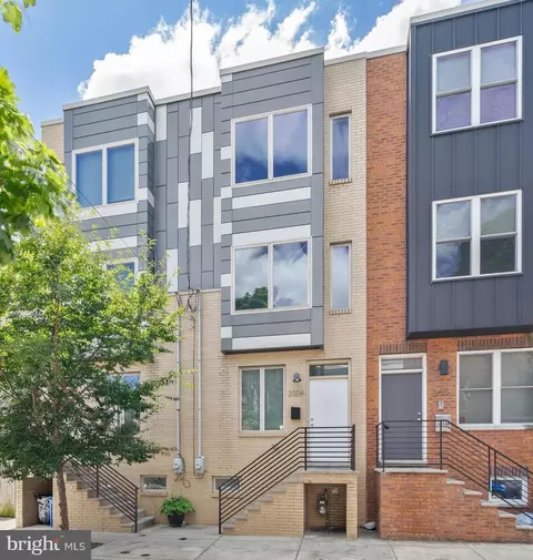 2004 Titan St, Philadelphia, PA 19146