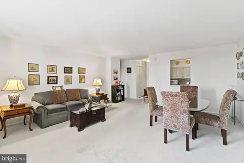 1901 John F Kennedy Blvd #2808, Philadelphia, PA 19103