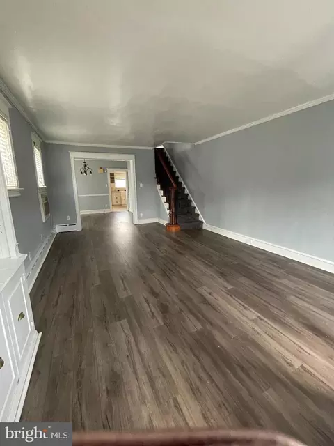 1851 Fuller St, Philadelphia, PA 19152