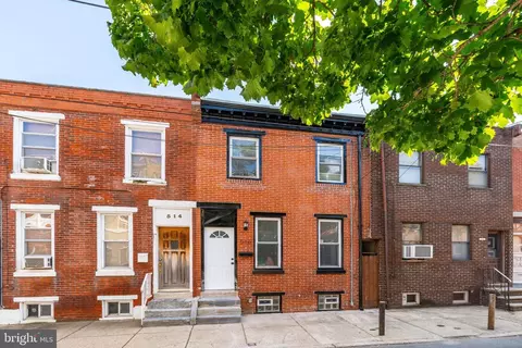 516 Greenwich St, Philadelphia, PA 19147
