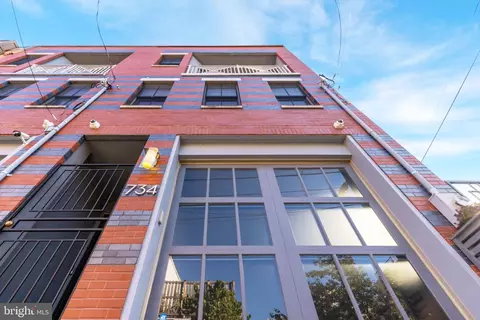 734 Kater St, Philadelphia, PA 19147