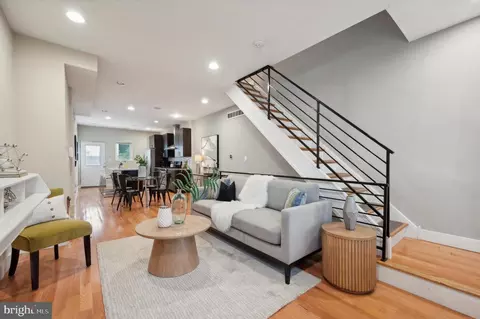 721 E Thompson St, Philadelphia, PA 19125