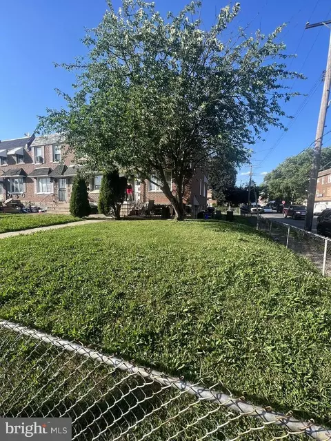 3257 Friendship St, Philadelphia, PA 19149