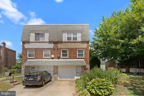 10156 Ferndale St, Philadelphia, PA 19116