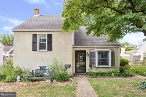 8724 Wissahickon Ave, Philadelphia, PA 19128
