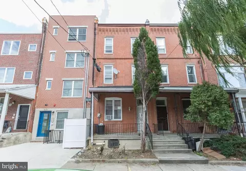 437 N 32nd St, Philadelphia, PA 19104