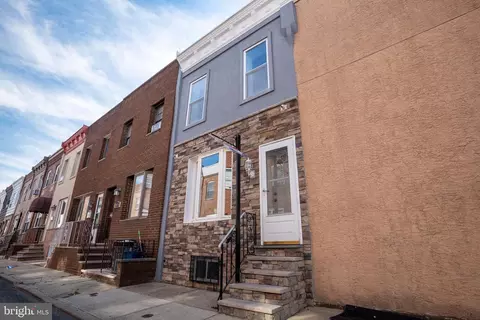 2402 S Alder St, Philadelphia, PA 19148