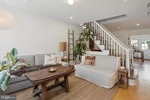 2236 S Clarion St, Philadelphia, PA 19148