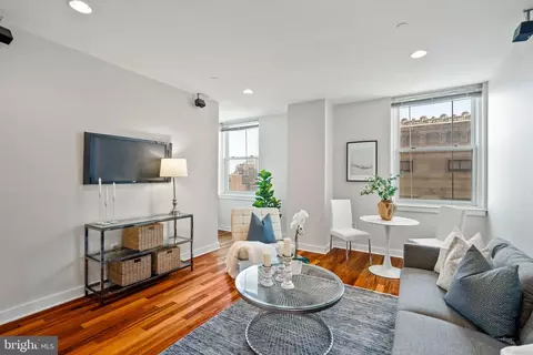 111 S 15th St #1606, Philadelphia, PA 19102