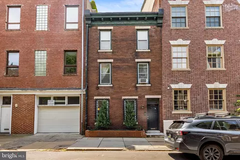 2136 Lombard St, Philadelphia, PA 19146