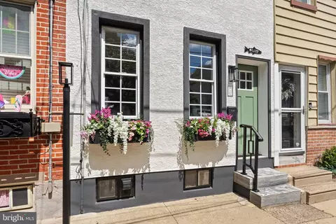2533 E Dakota St, Philadelphia, PA 19125