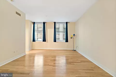 1600 18 Arch St #504, Philadelphia, PA 19103