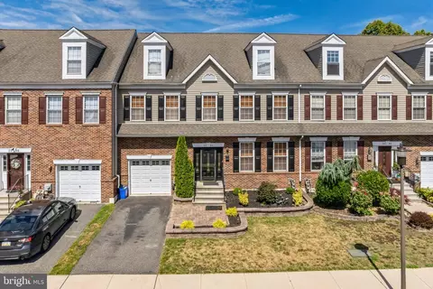 3504 S Reserve Dr, Philadelphia, PA 19145