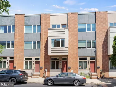 919 N 5th St #3, Philadelphia, PA 19123