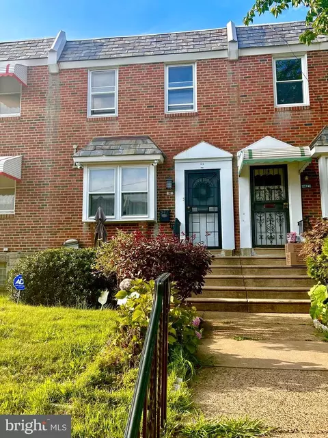 241 W Colonial St, Philadelphia, PA 19126