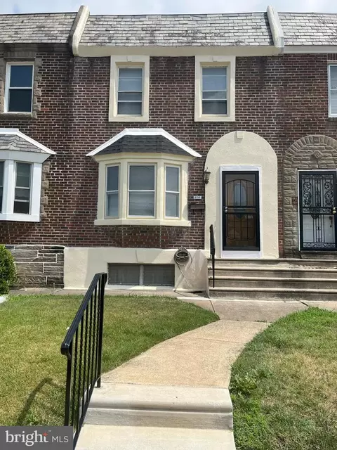 6716 Grovers Ave, Philadelphia, PA 19142