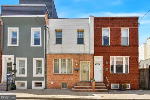 358 Mercy St, Philadelphia, PA 19148